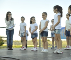 Varietà kids: canto, ballo, sketch