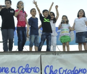 Varietà Kids: canto, ballo. sketch